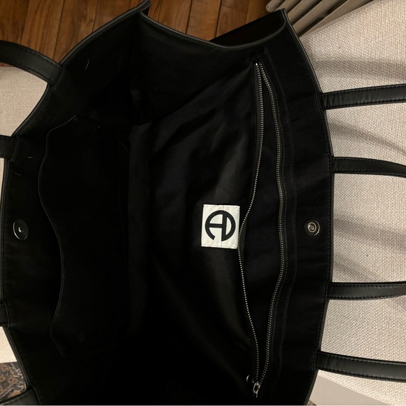 Telfar Black Large Shopping Bag - Picture 4 of 8